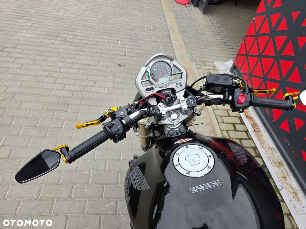 Honda Hornet - 18