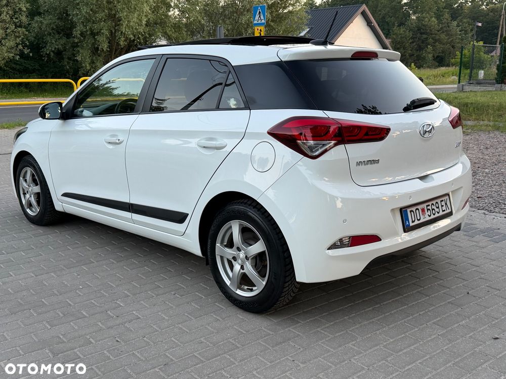 Hyundai i20 blue 1.2 YES Gold - 3