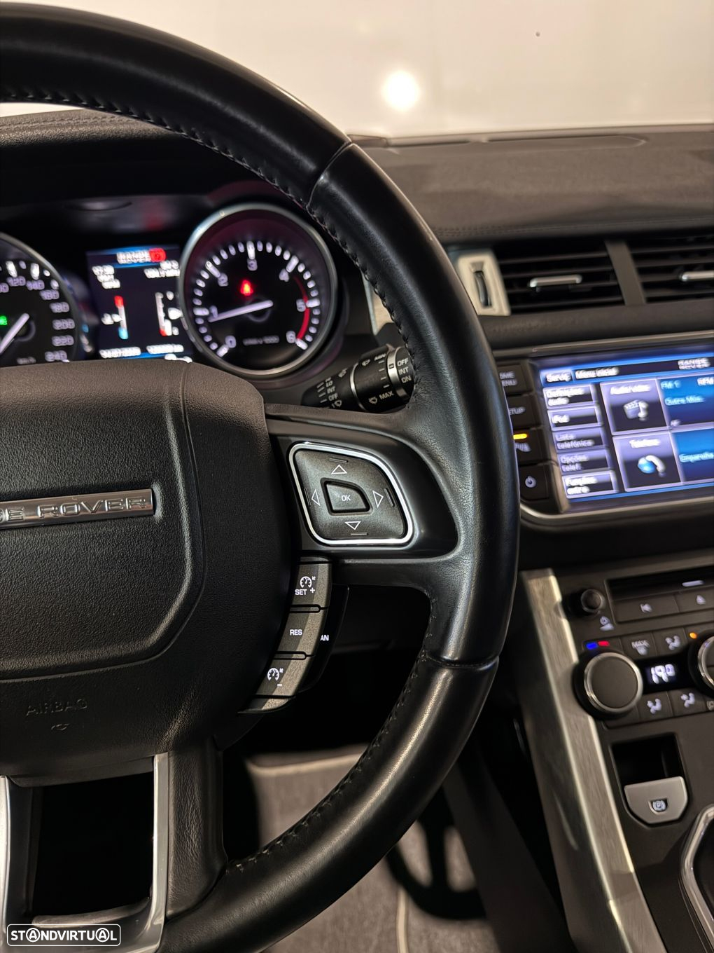 Land Rover Range Rover Evoque Coupe SD4 Pure - 42
