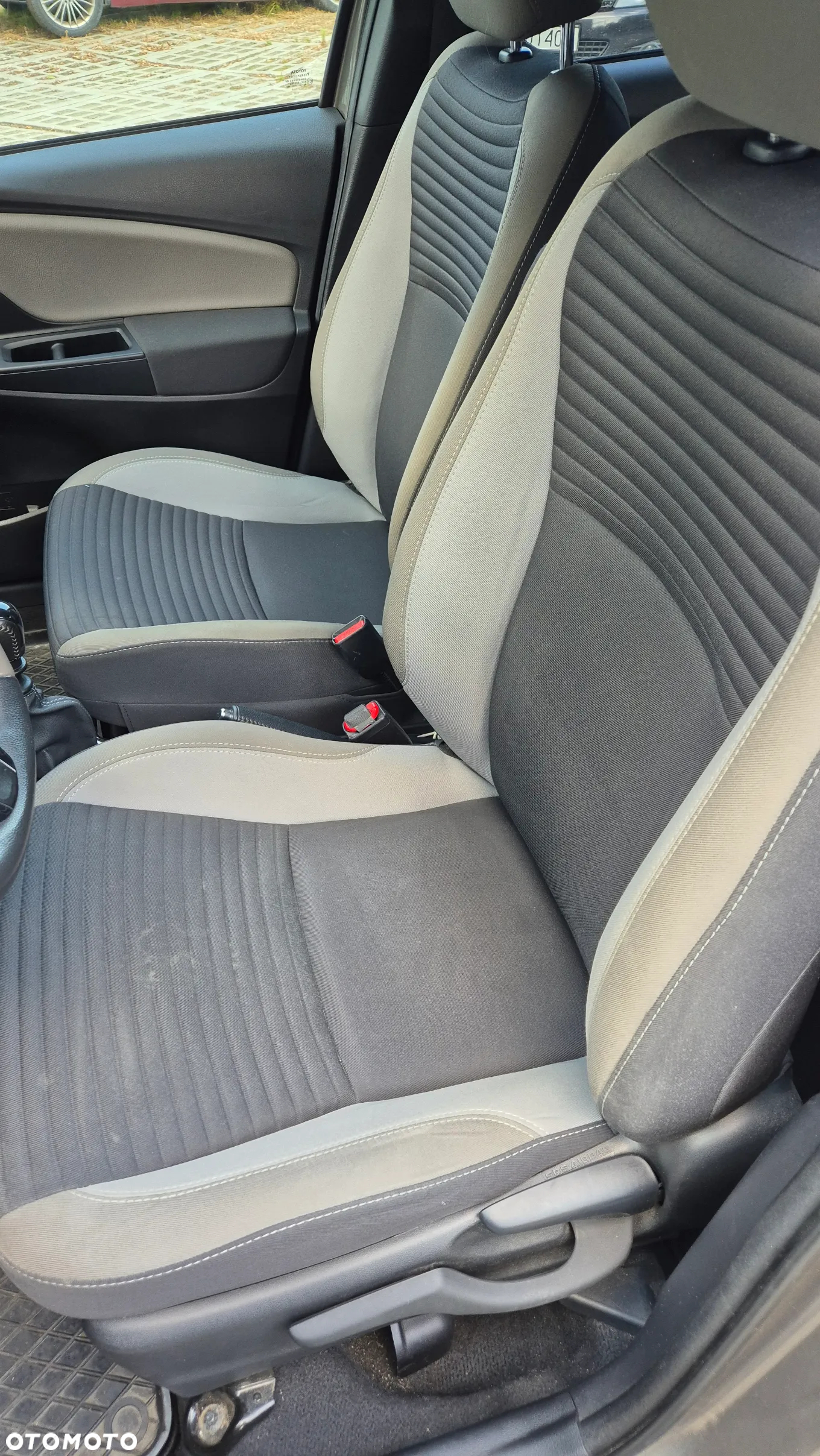 Toyota Yaris 1.5 Selection - 11