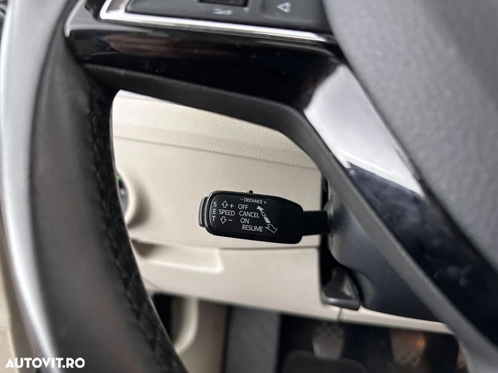 Skoda Superb 2.0 TDI Premium Edition - 24