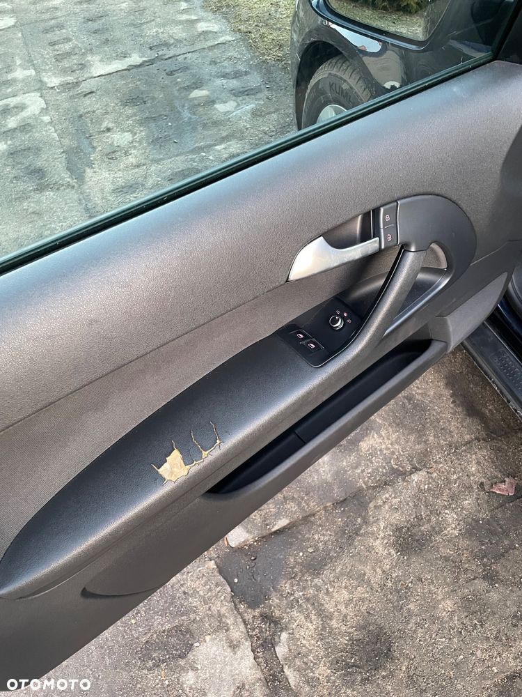 Audi A3 3-drzwiowe 1.6 TDI DPF Ambiente - 4