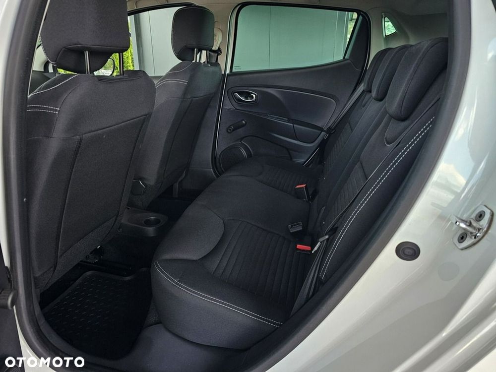 Renault Clio - 27