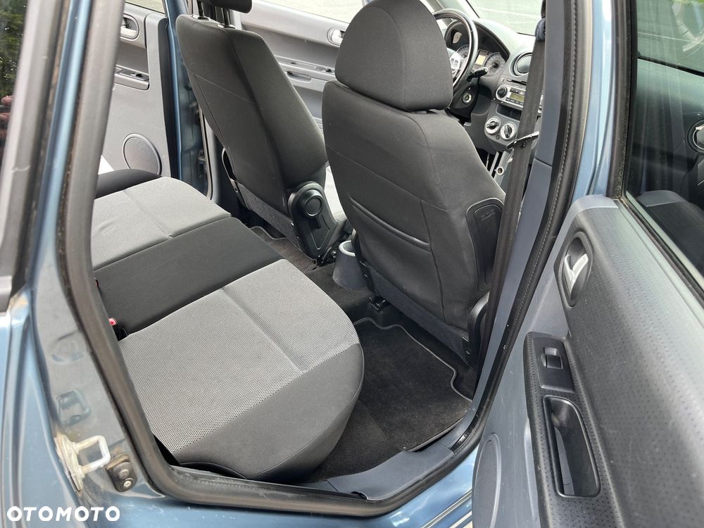 Mitsubishi Colt - 13