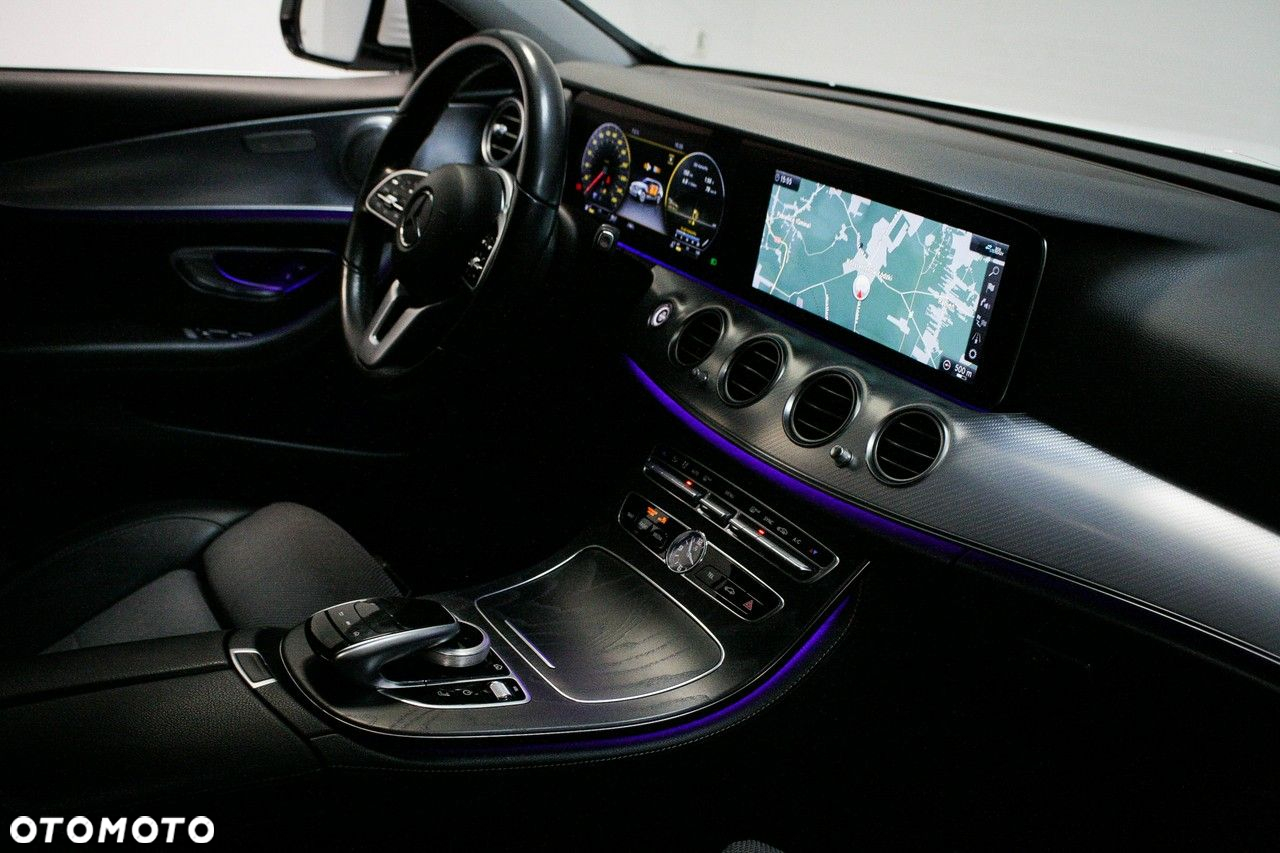 Mercedes-Benz Klasa E - 19