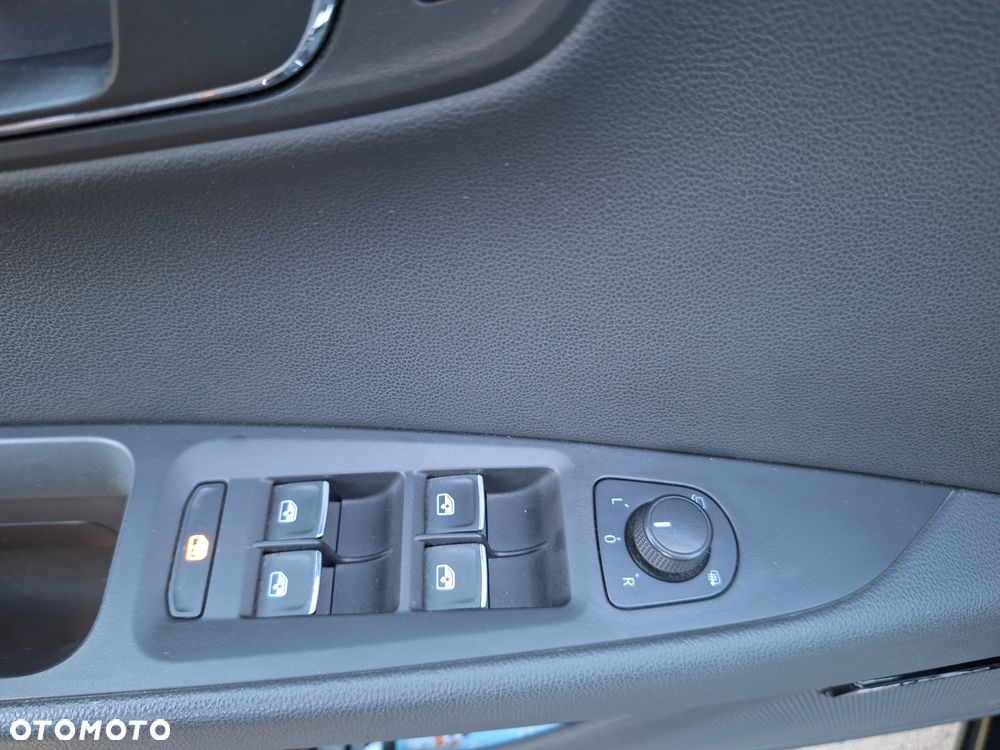 Seat Leon 2.0 TDI DPF Start&Stop FR - 17