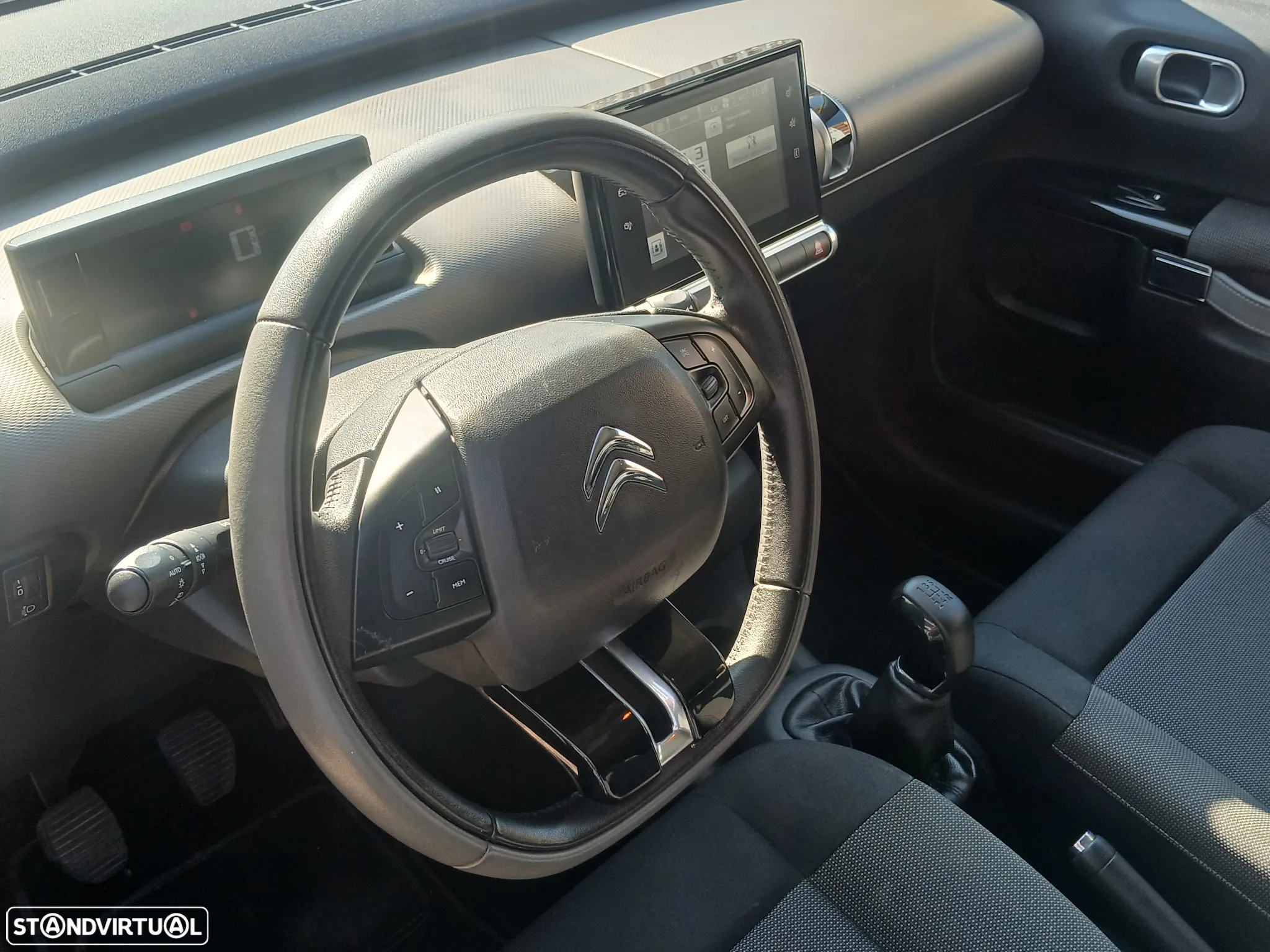 Citroën C4 Cactus 1.2 PureTech Shine - 13