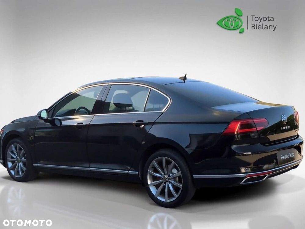Volkswagen Passat 2.0 TDI Elegance DSG - 39