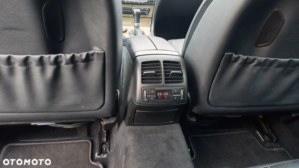 Mercedes-Benz Klasa E 320 CDI 7G-TRONIC Avantgarde DPF - 14
