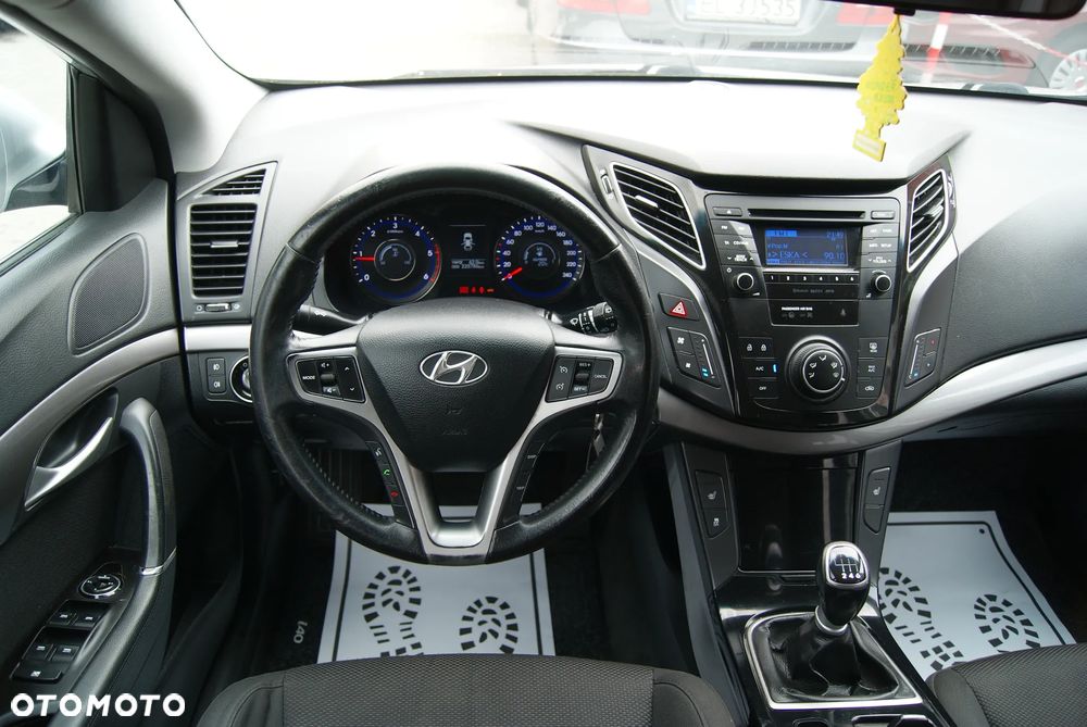 Hyundai i40 Kombi blue 1.7 CRDi Premium - 13