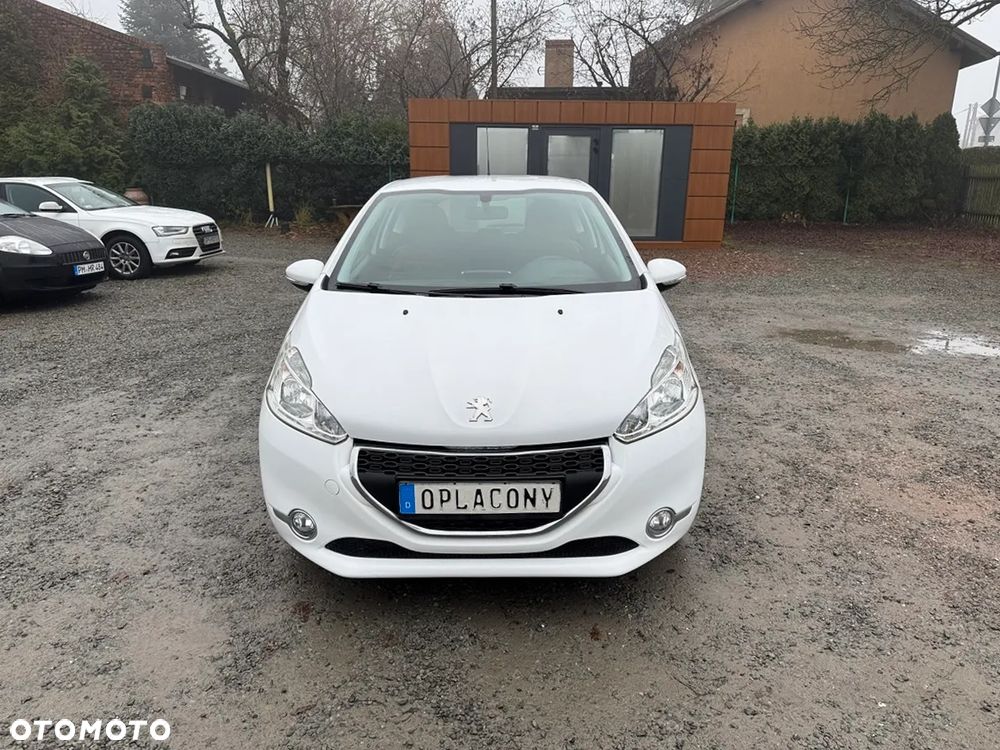 Peugeot 208 - 37