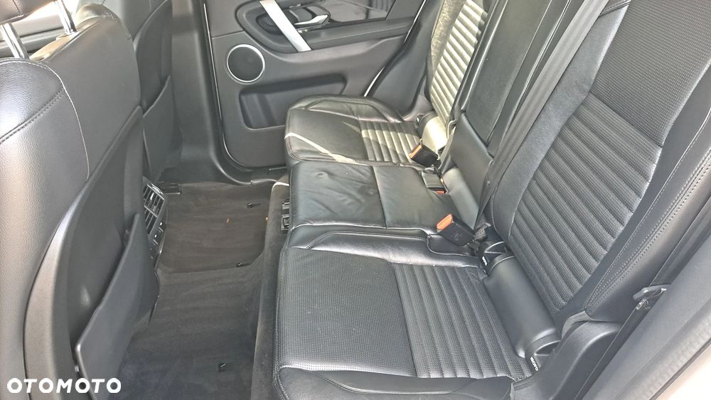 Land Rover Discovery Sport P250 Urban Edition - 13