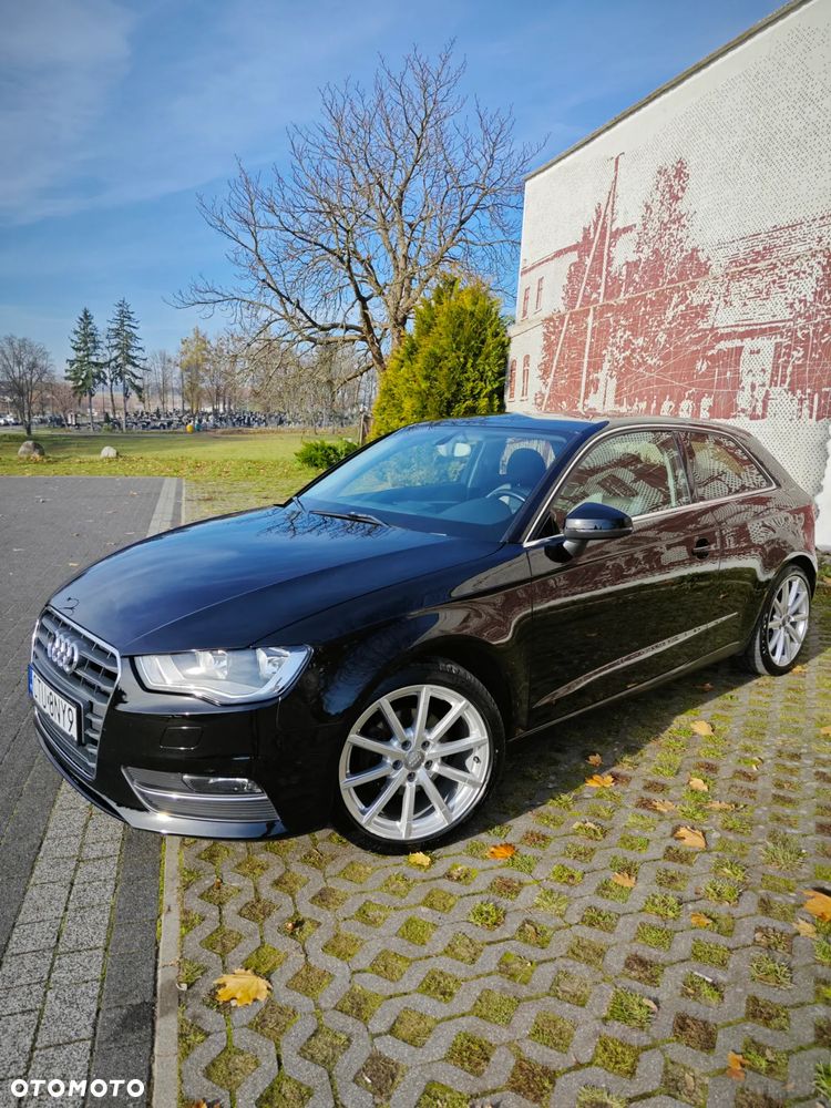 Audi A3 3-drzwiowe 1.4 TFSI S line Sportpaket - 2
