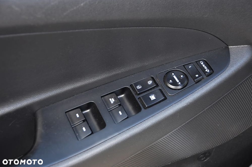Hyundai Tucson 1.6 GDi 2WD Select - 29