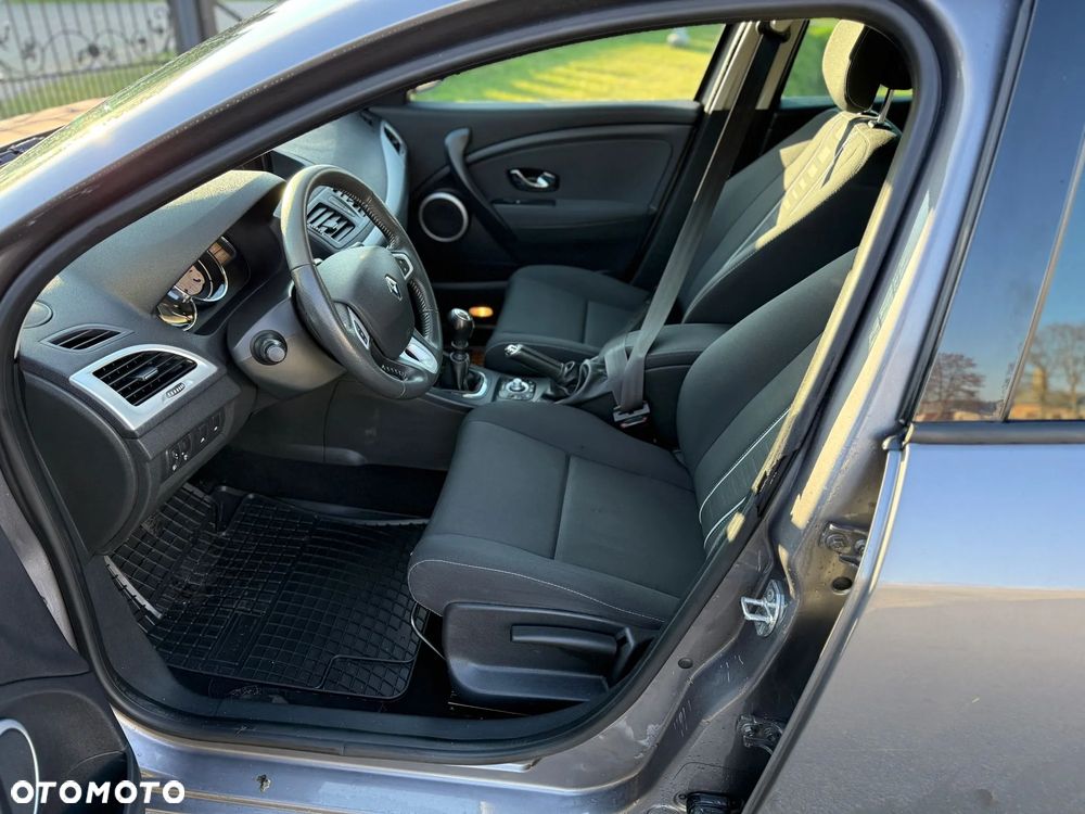 Renault Megane ENERGY TCe 115 Start & Stop Authentique - 5