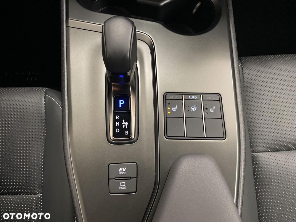 Lexus UX 300h Prestige - 18