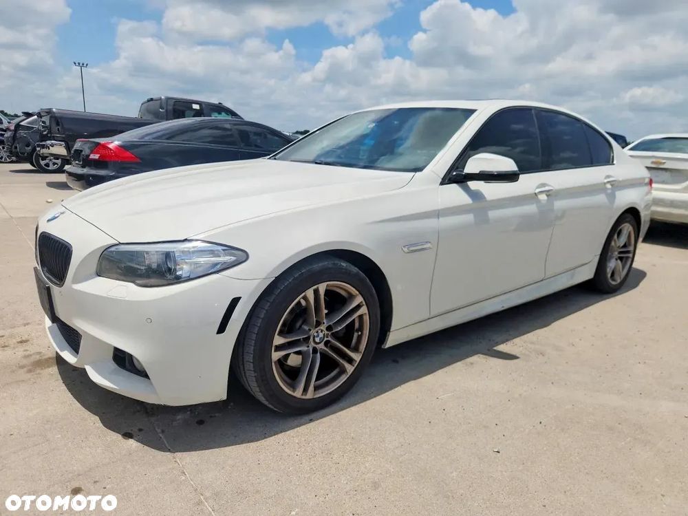 BMW Seria 5 528i xDrive Sport-Aut - 3