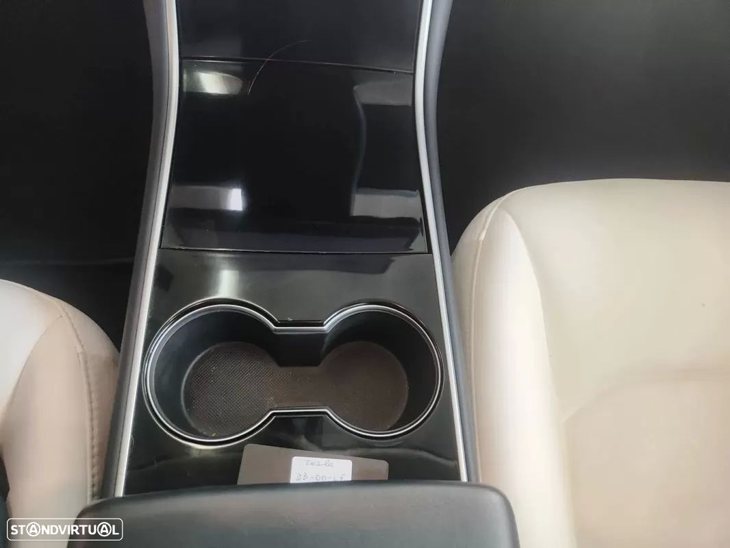 Tesla Model 3 - 33