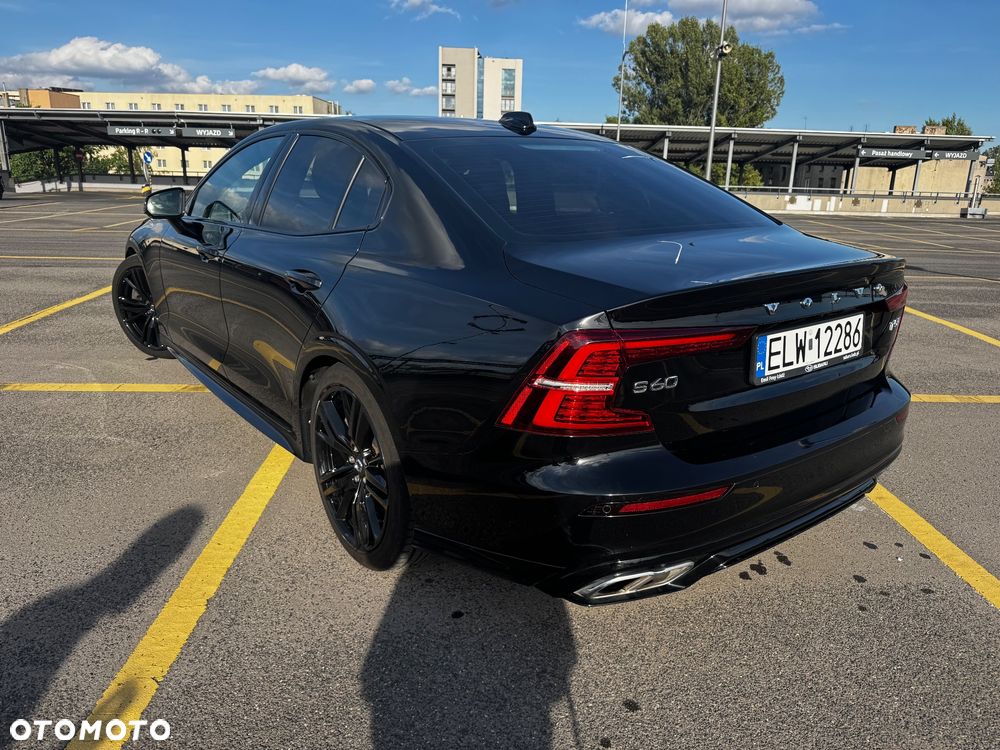 Volvo S60 T5 R-Design - 21