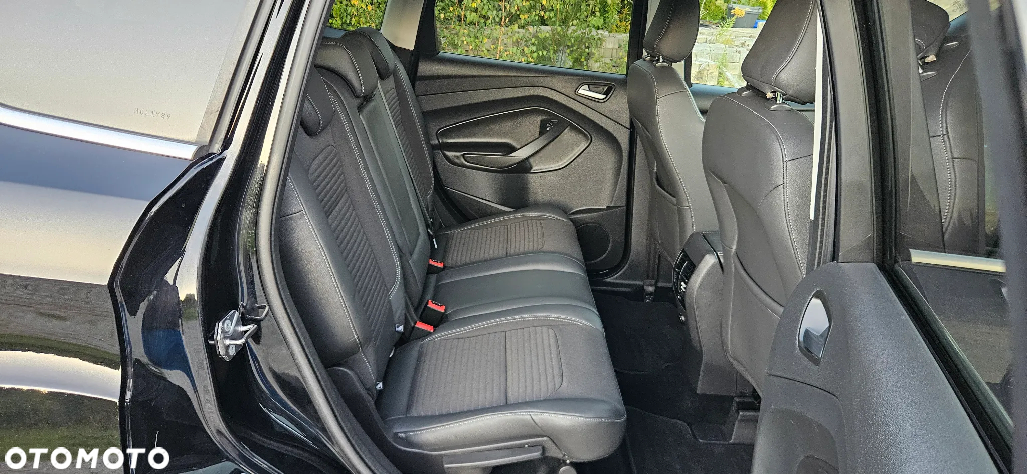 Ford Kuga 2.0 TDCi 2x4 Titanium - 26