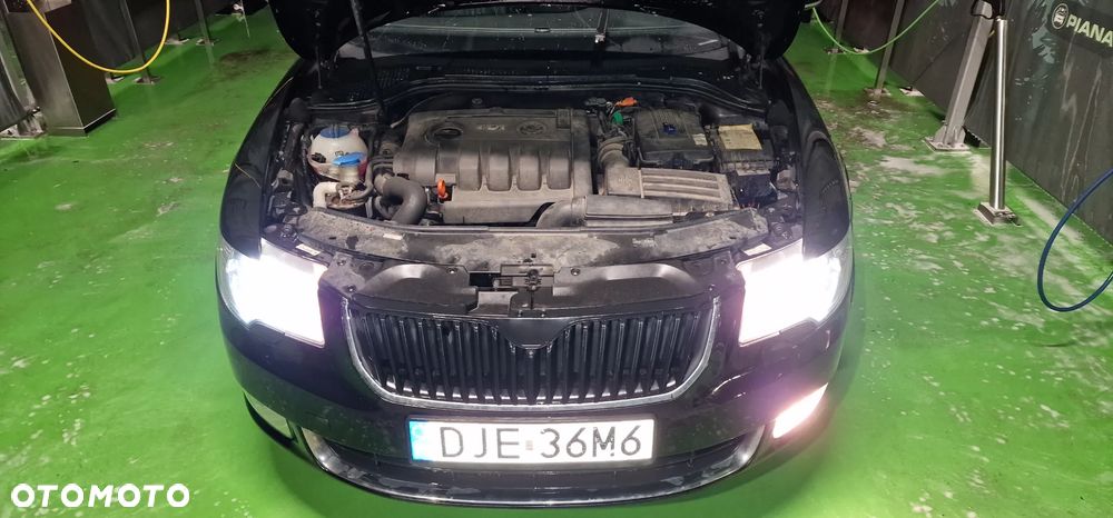 Skoda Superb 2.0 TDI Ambition DSG - 10