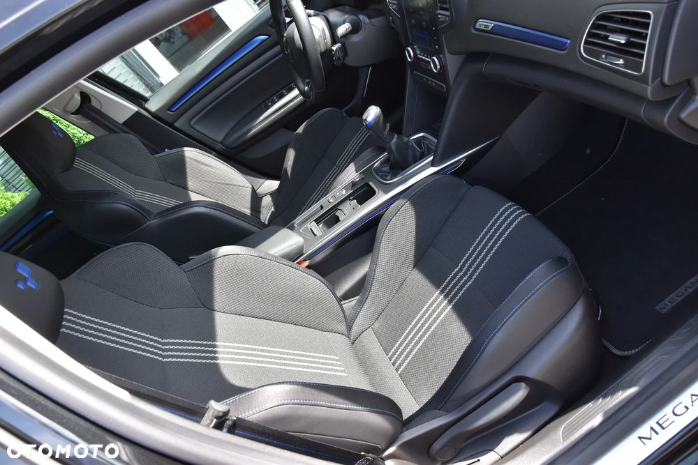 Renault Megane TCe 160 GPF GT LINE - 21