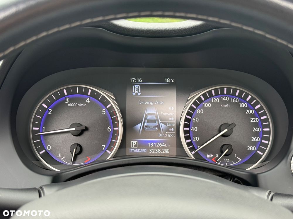 Infiniti Q50 2.2d Premium - 10