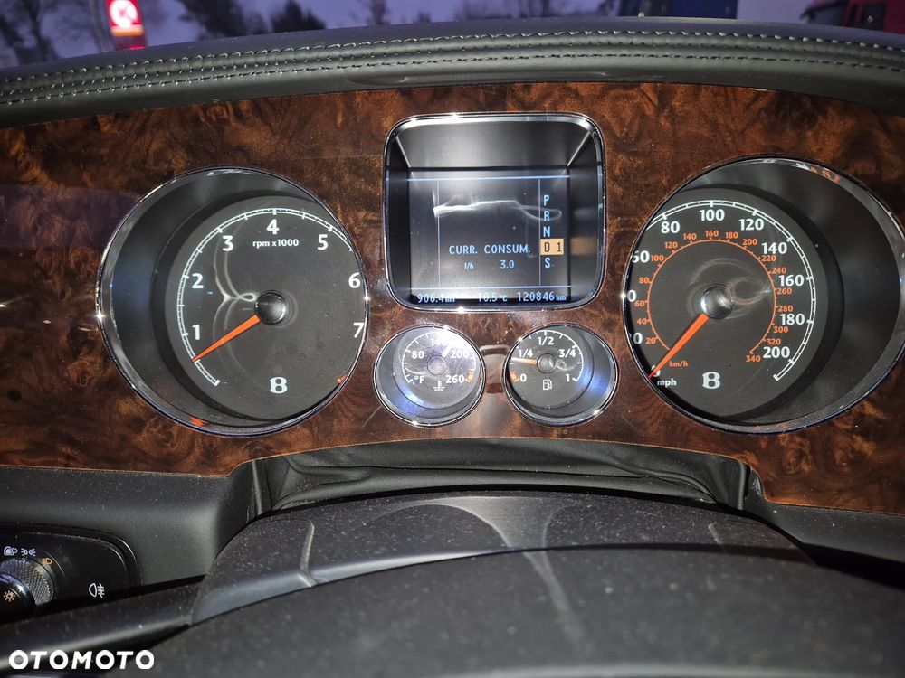 Bentley Flying Spur - 4