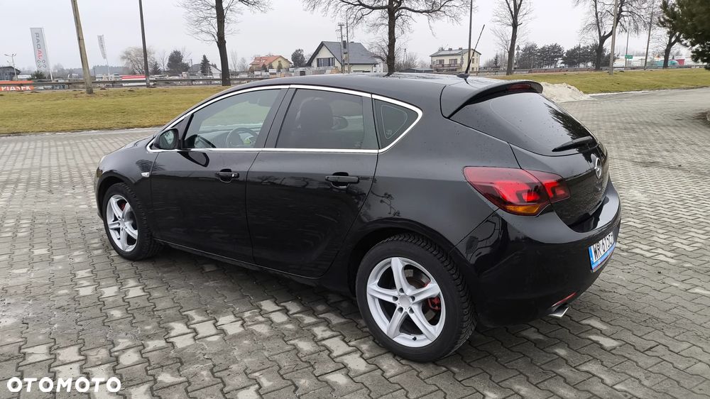 Opel Astra 1.6 Turbo Innovation - 3