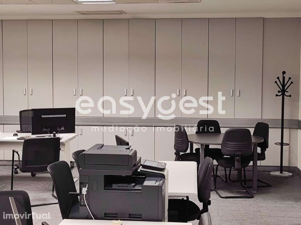 fantástica loja na Av. General Humberto Delgado em Castelo Branco - Grande imagem: 3/21