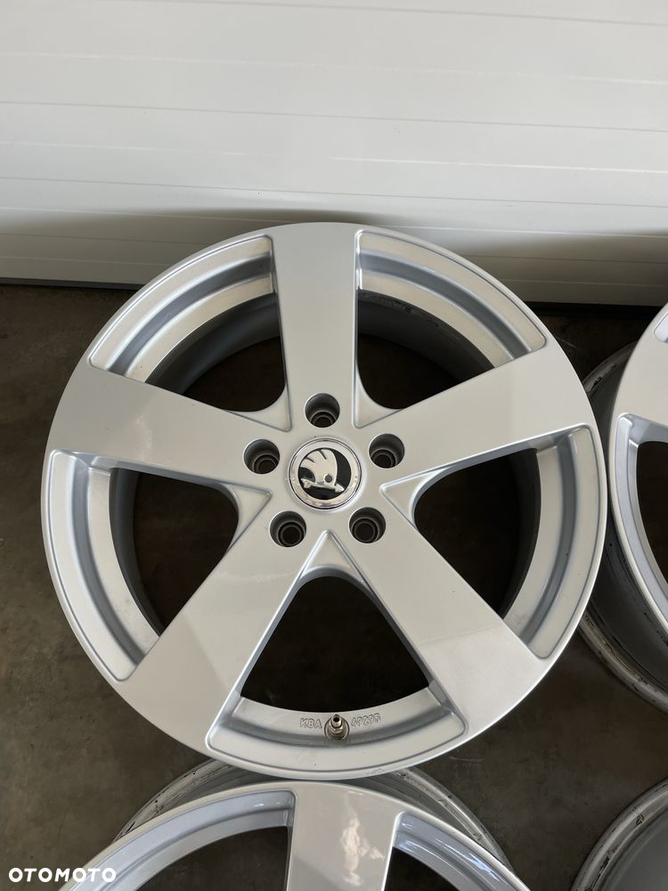 FELGI ALUMINIOWE Skoda 7" x 17" x 5x112 x 57,1 x ET45 - 2