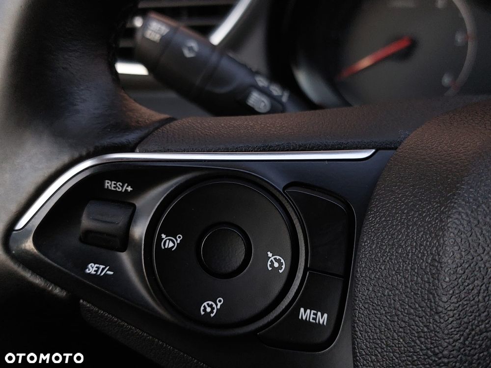 Opel Grandland X - 12