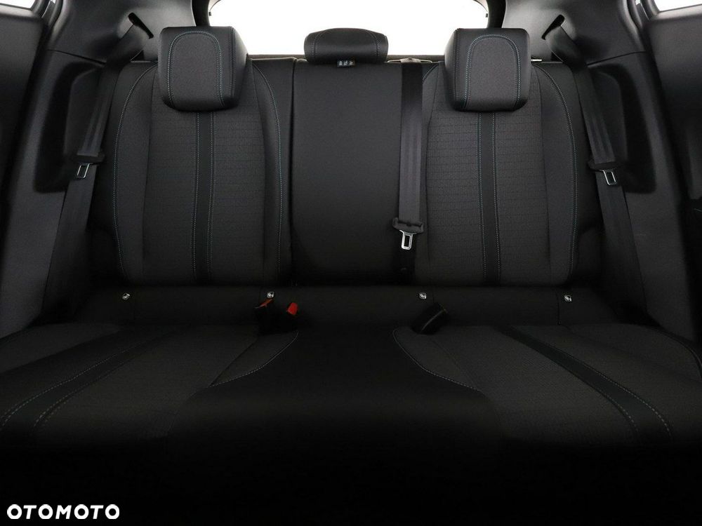 Peugeot 2008 PureTech 130 Allure S&S EAT8 - 19