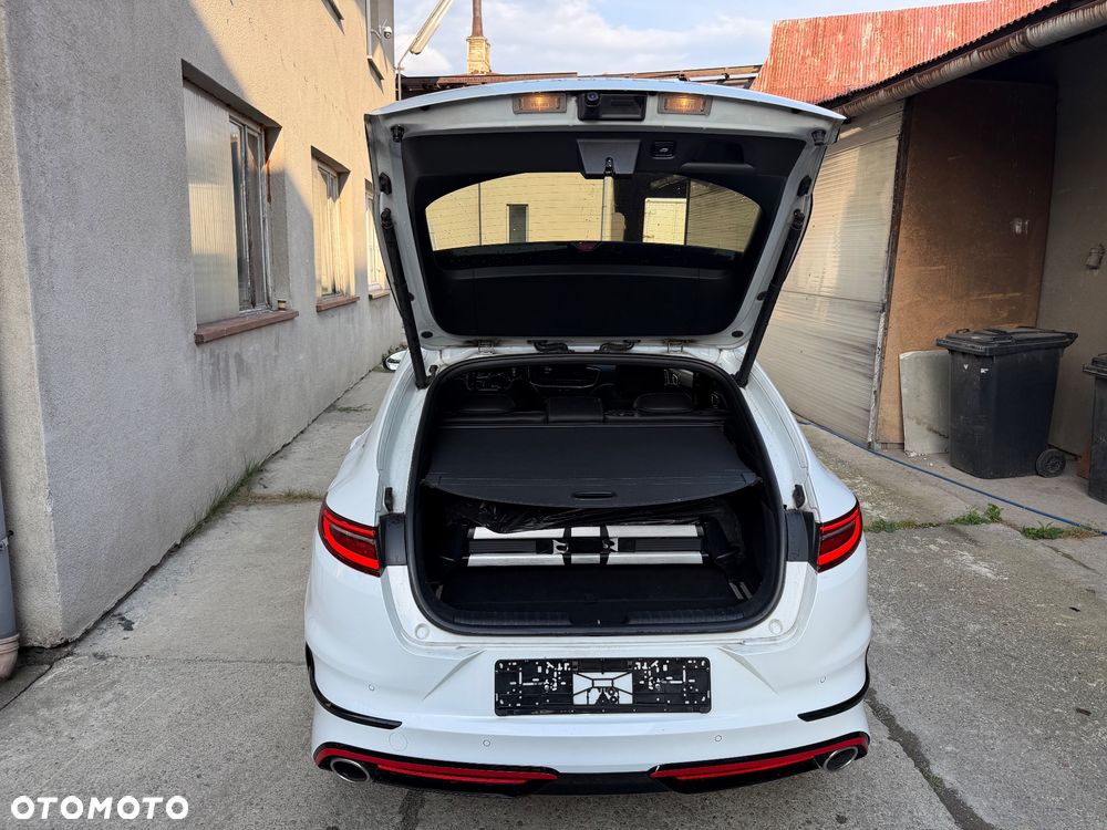 Kia ProCeed 1.6 T-GDI DCT7 OPF GT - 14