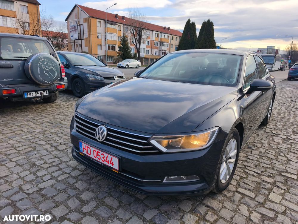 Volkswagen Passat 2.0 TDI (BlueMotion Technology) Highline - 1