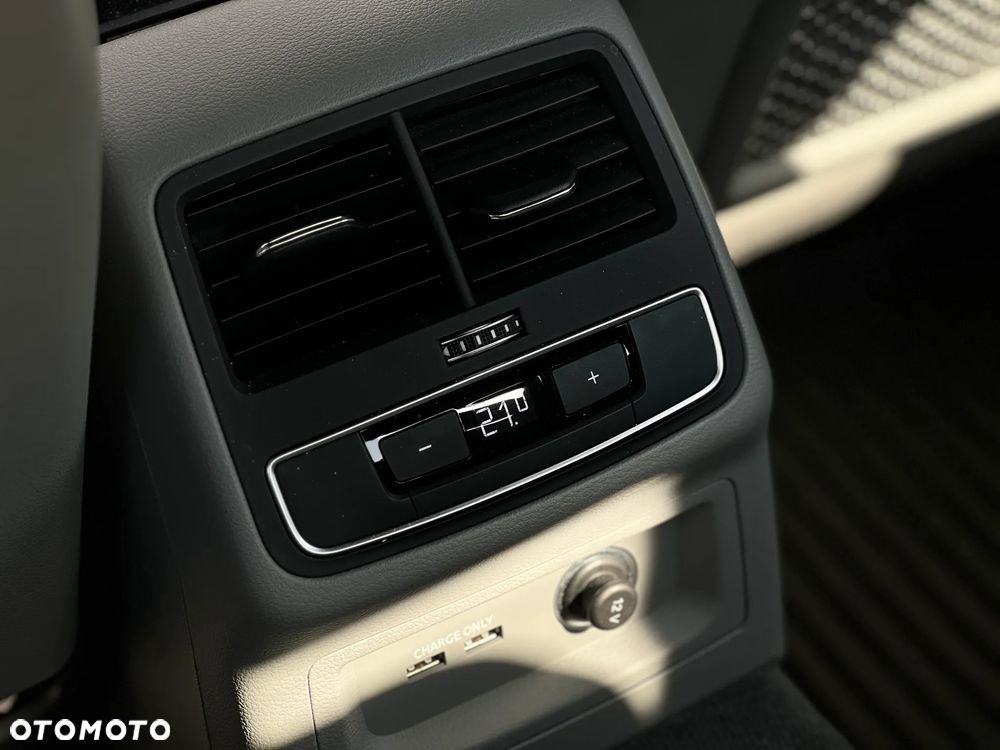 Audi A4 Limousine - 20