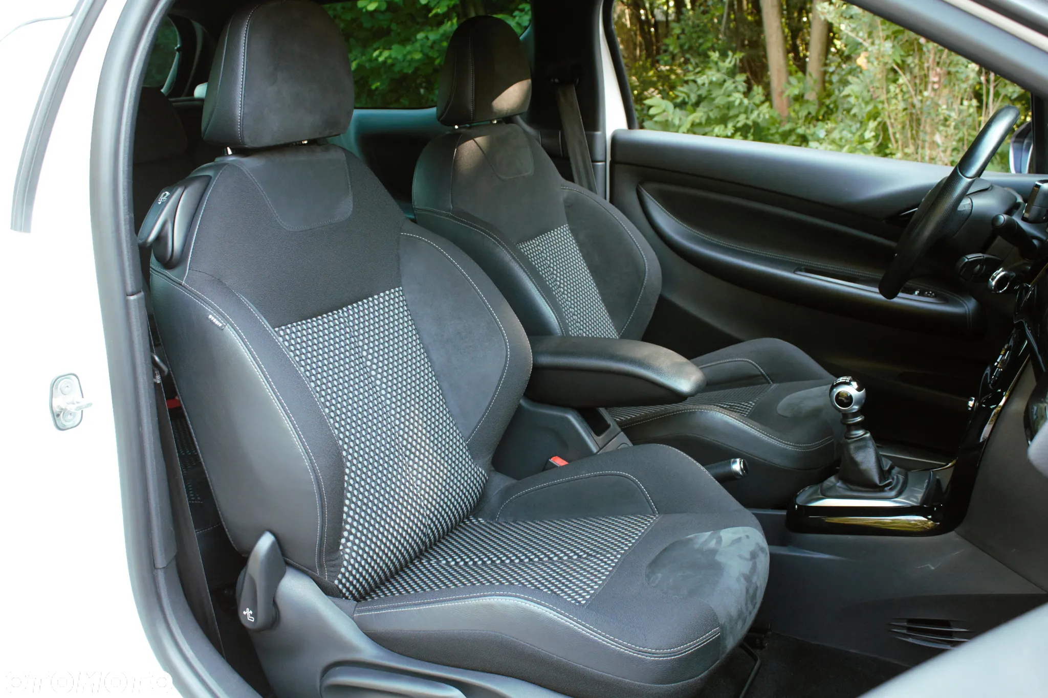 Citroën DS3 1.6 THP SportChic - 15