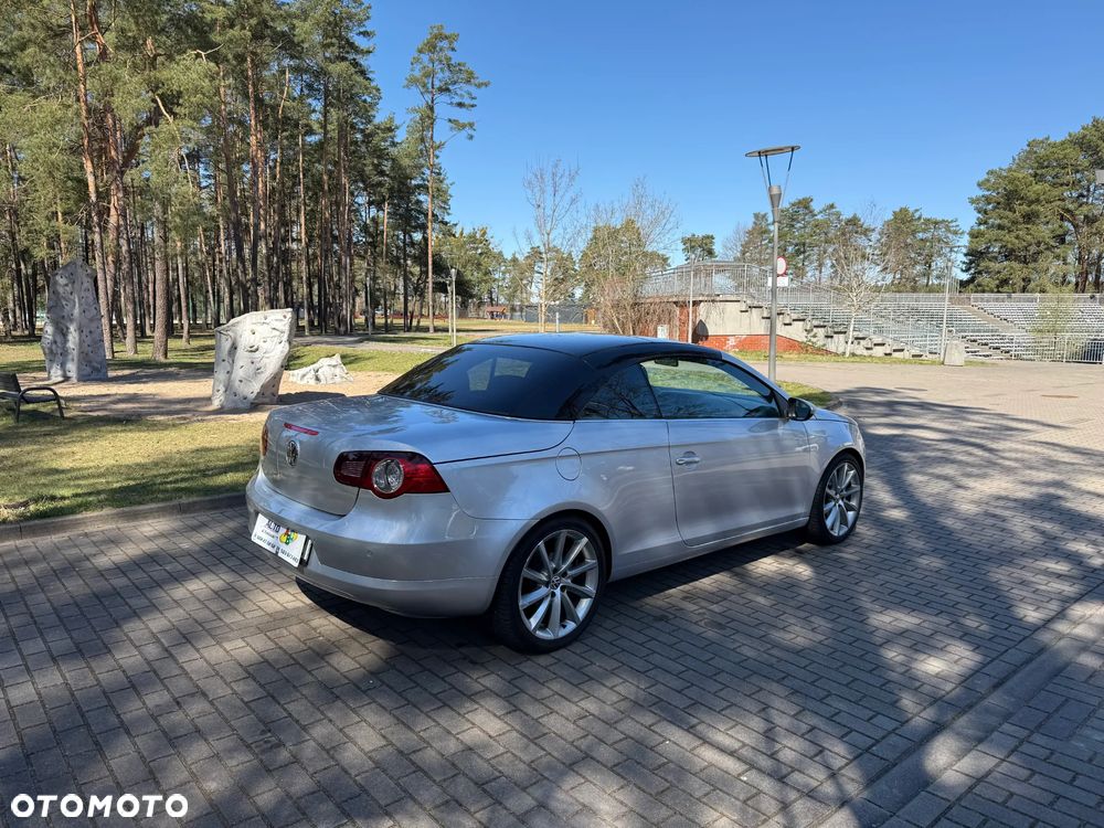 Volkswagen Eos - 8