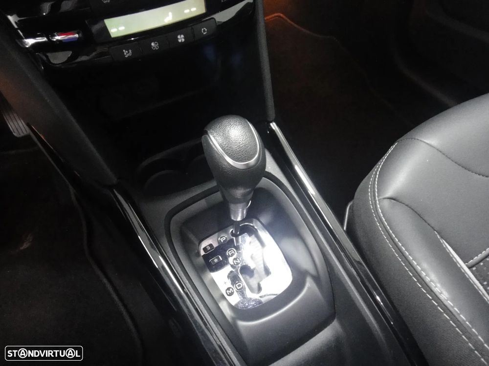 Peugeot 2008 PureTech 110 Stop&Start EAT6 Allure - 20