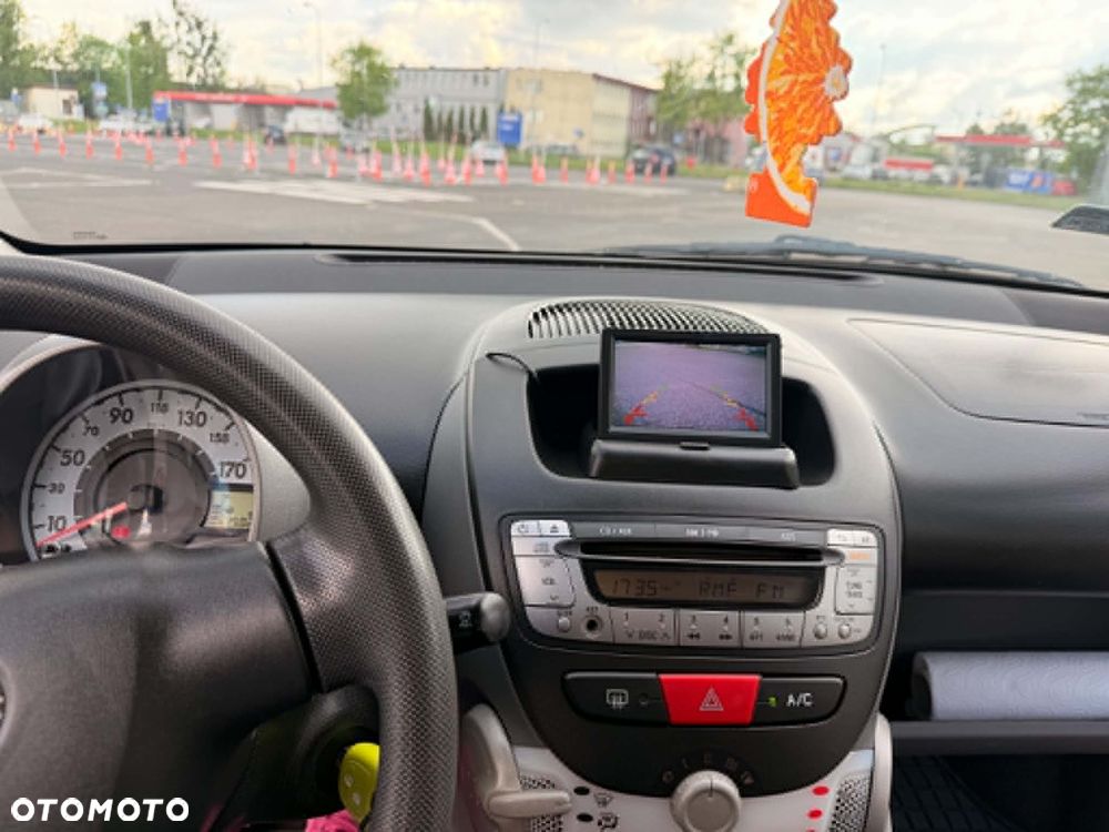 Toyota Aygo Standard - 14