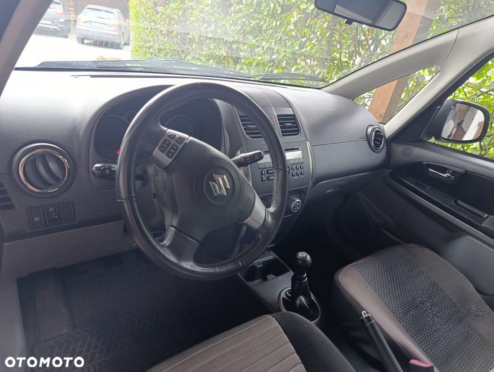 Suzuki SX4 - 2