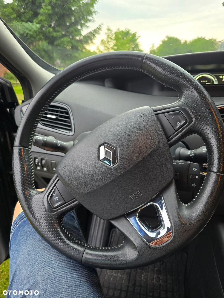 Renault Scenic Energy TCe 130 S&S Bose Edition - 11