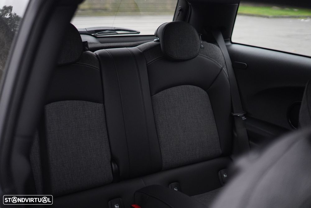 MINI 3 Portas Cooper SE - 11