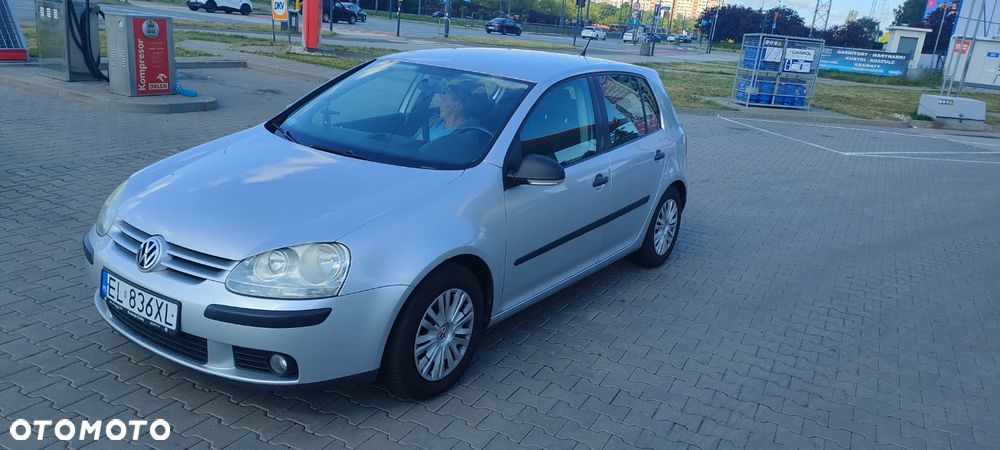 Volkswagen Golf - 1