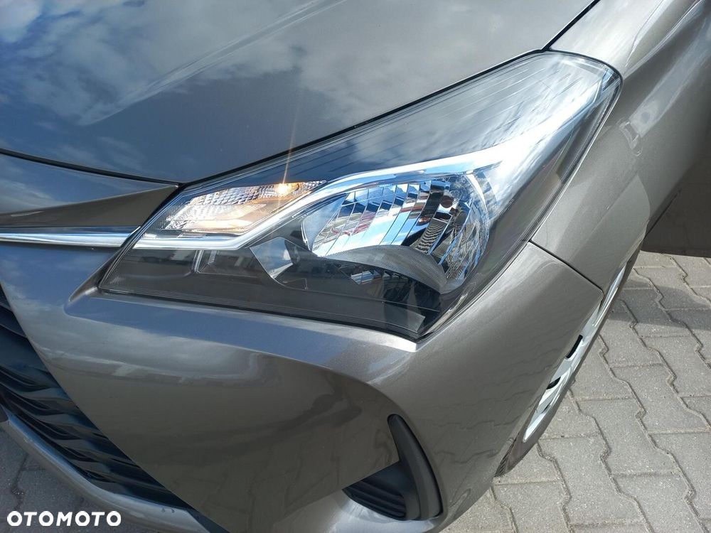 Toyota Yaris - 24