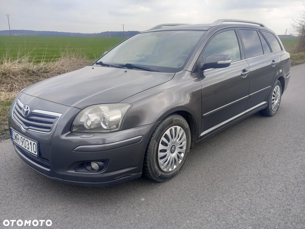Toyota Avensis 1.8 VVT-i Combi - 1