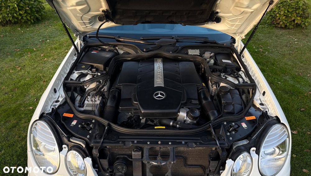 Mercedes-Benz Klasa E 500 7G-TRONIC Avantgarde - 23
