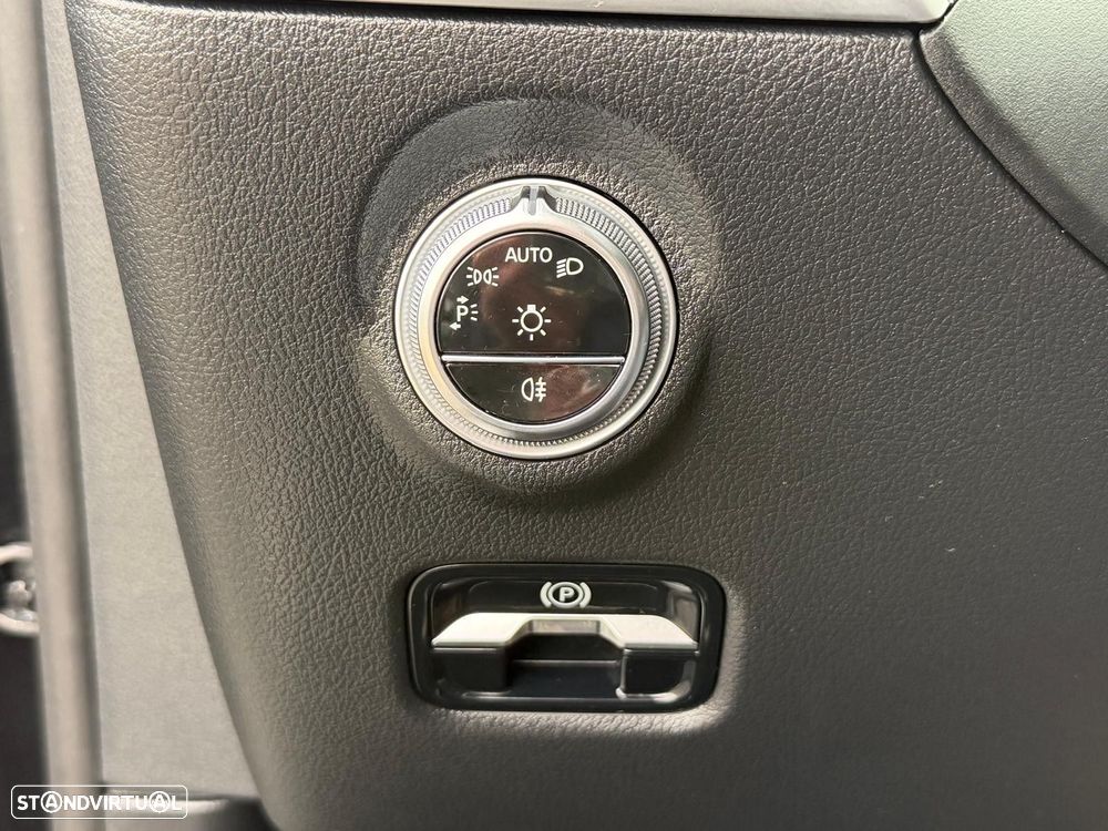 Mercedes-Benz C 300 d AMG Line - 19