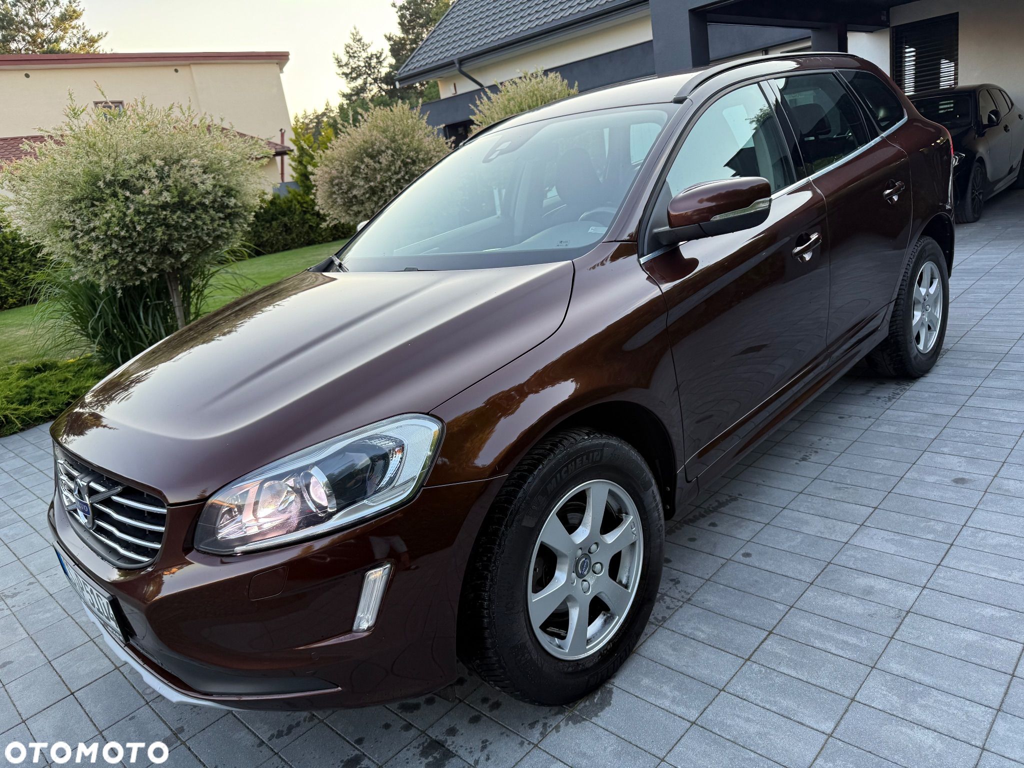 Volvo XC 60 D4 Momentum - 1