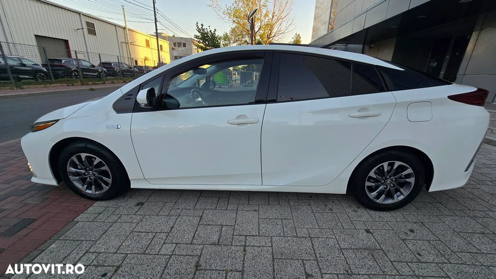Toyota Prius Prime 1.8 HSD Dynamic - 3